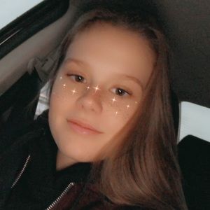 Meet your Posher, Michaela